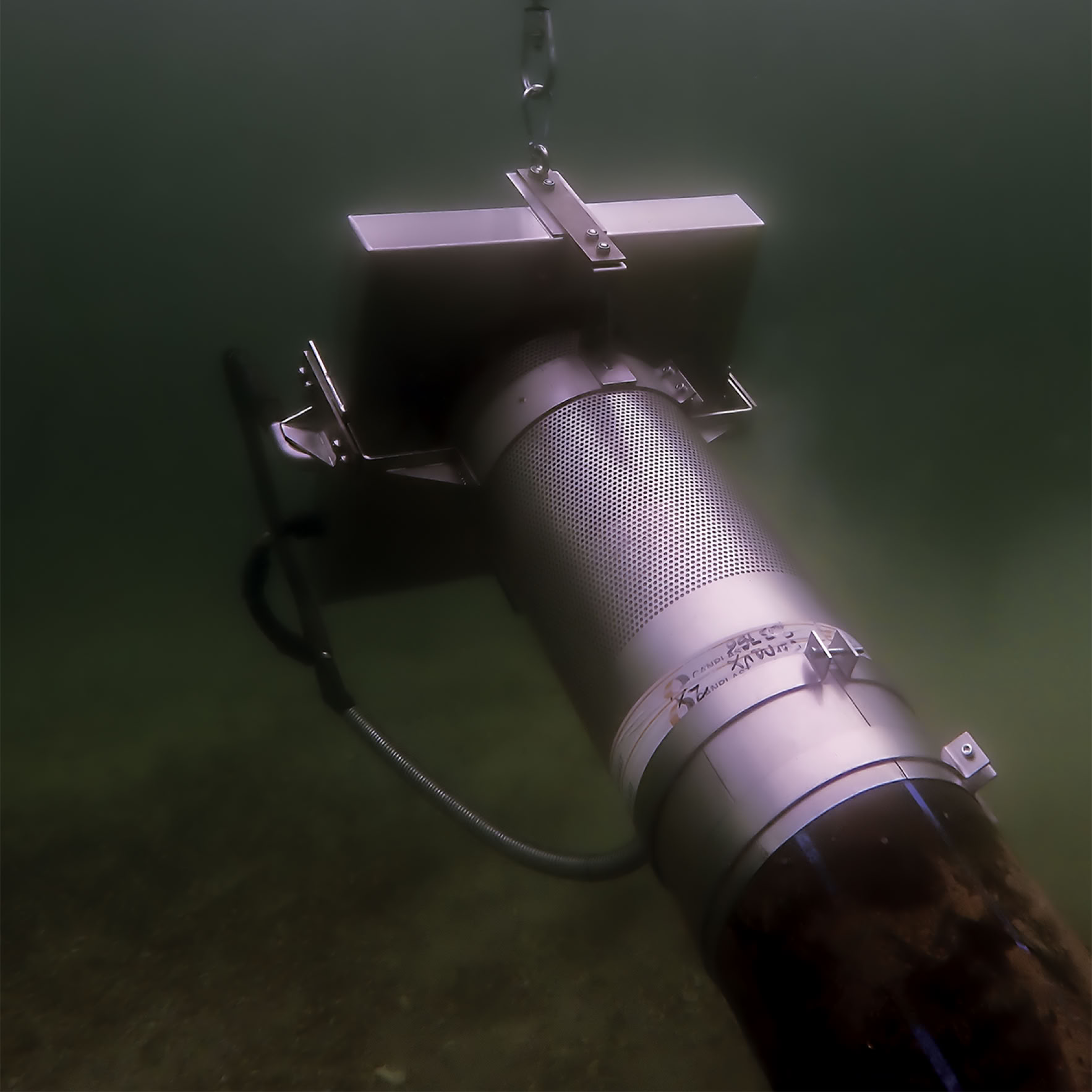 Photo crépine, nouvelle technologie, pilote sur canalisation